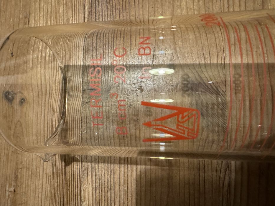 Cylinder miarowy szkło laboratoryjne