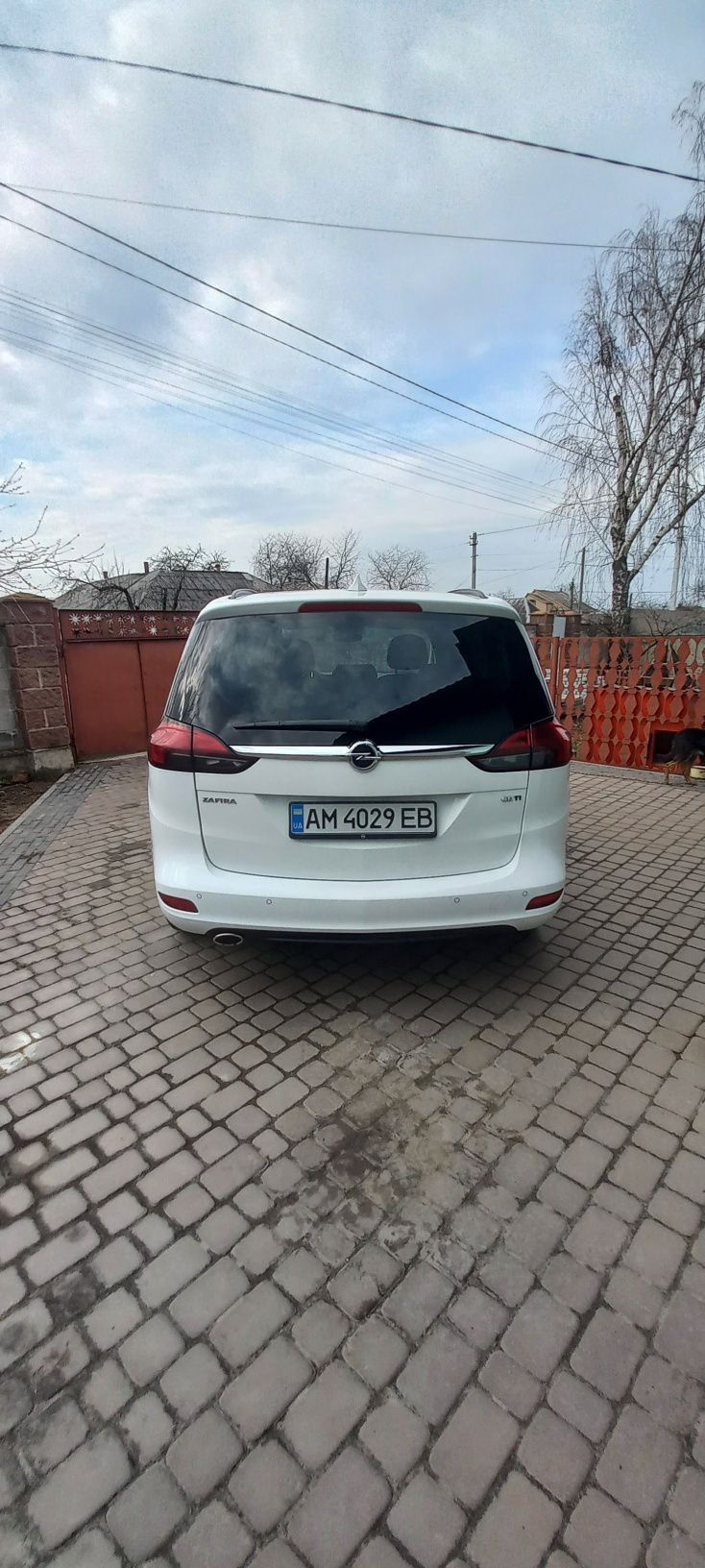 Opel zafira tourer 2016 рік, 2л. Дизель,пробіг240000 автомат, ціна 14.