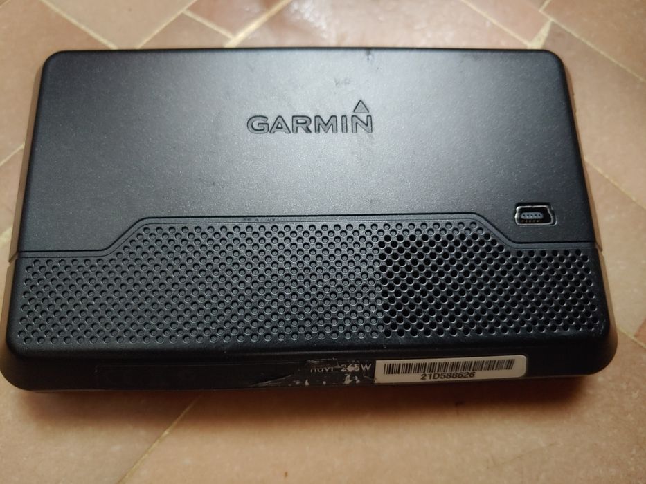 Продам авто навигатор Garmin Nuvi 265W