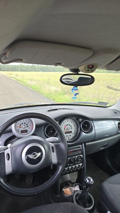 Mini Cooper 1.6 benzyna 116km