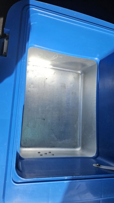 Lodówka turystyczna samochodowa 12V/54W z funkcją grzania