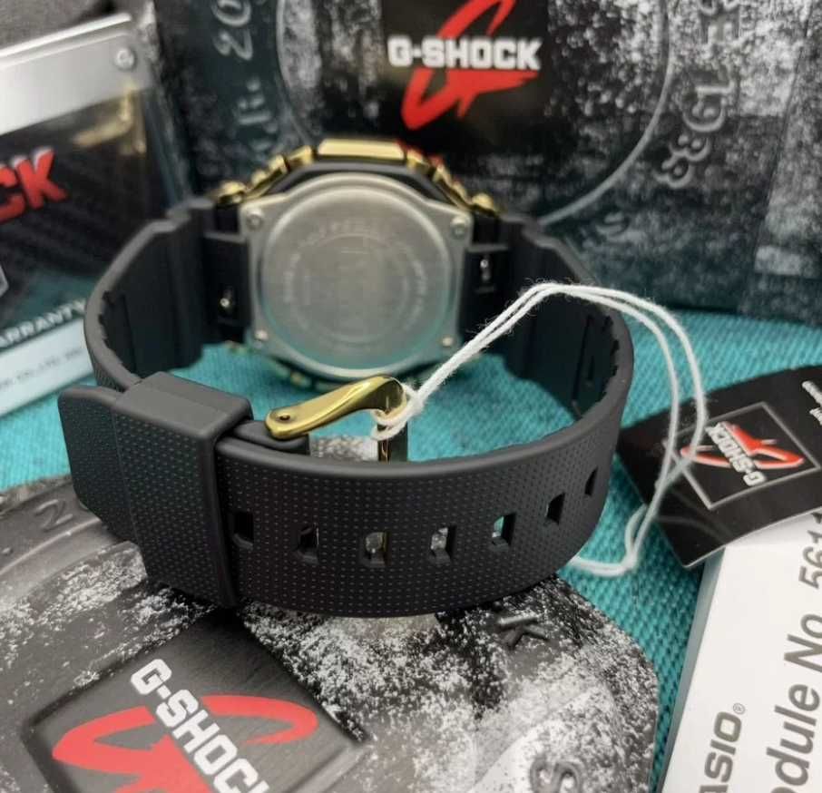 Мужские наручные часы Casio G-Shock GM-2100G-1A9