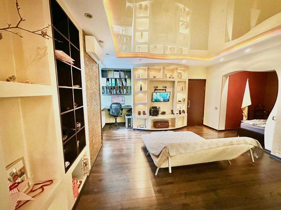 Продам 1-кімн. Миколи Руденка бул. 14к, 67 м.кв
