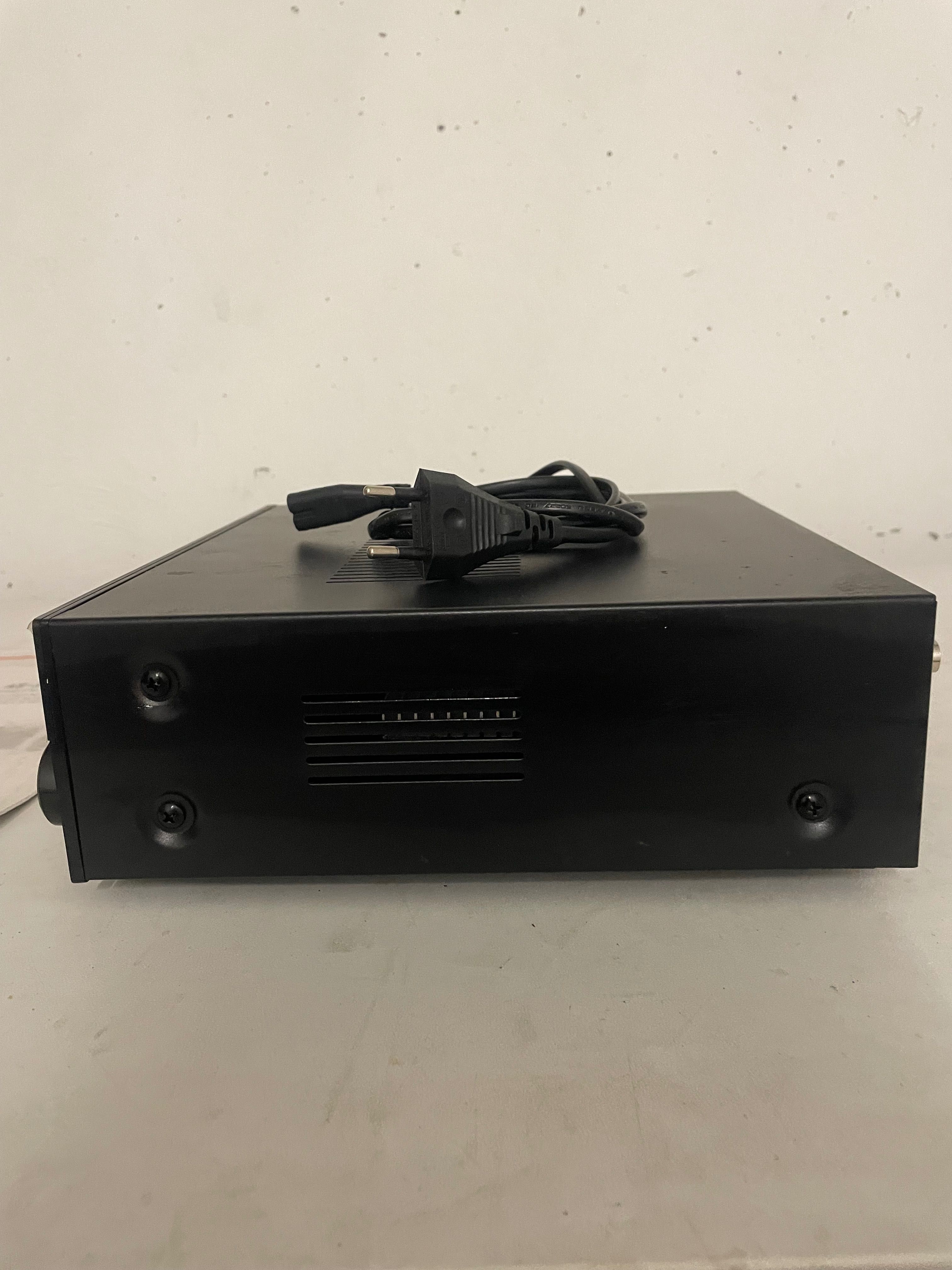 Amplificador FONESTAR 1515