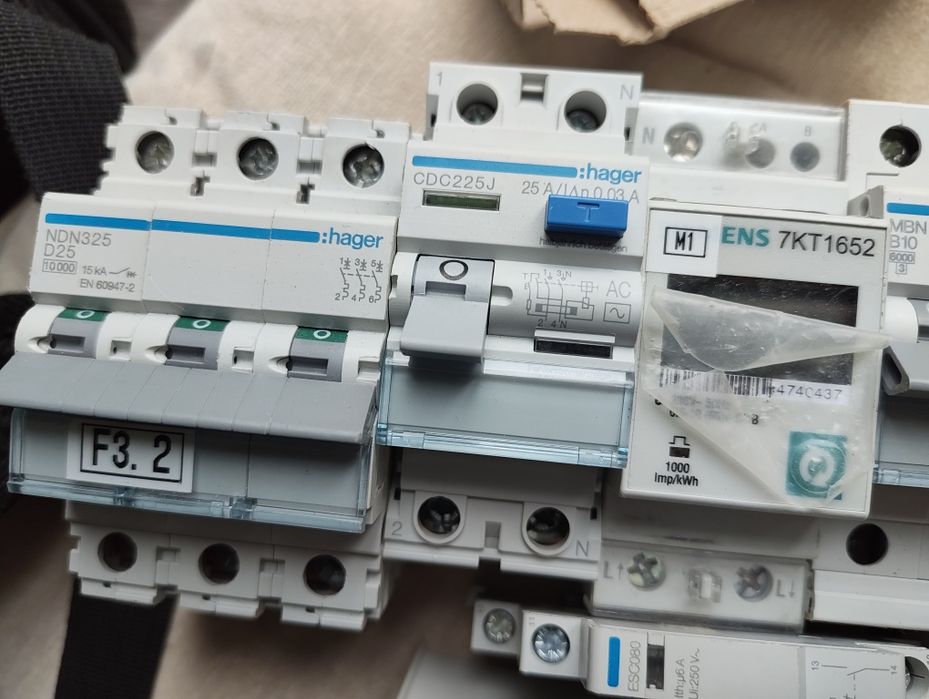 Автоматичні вимикачі Hager