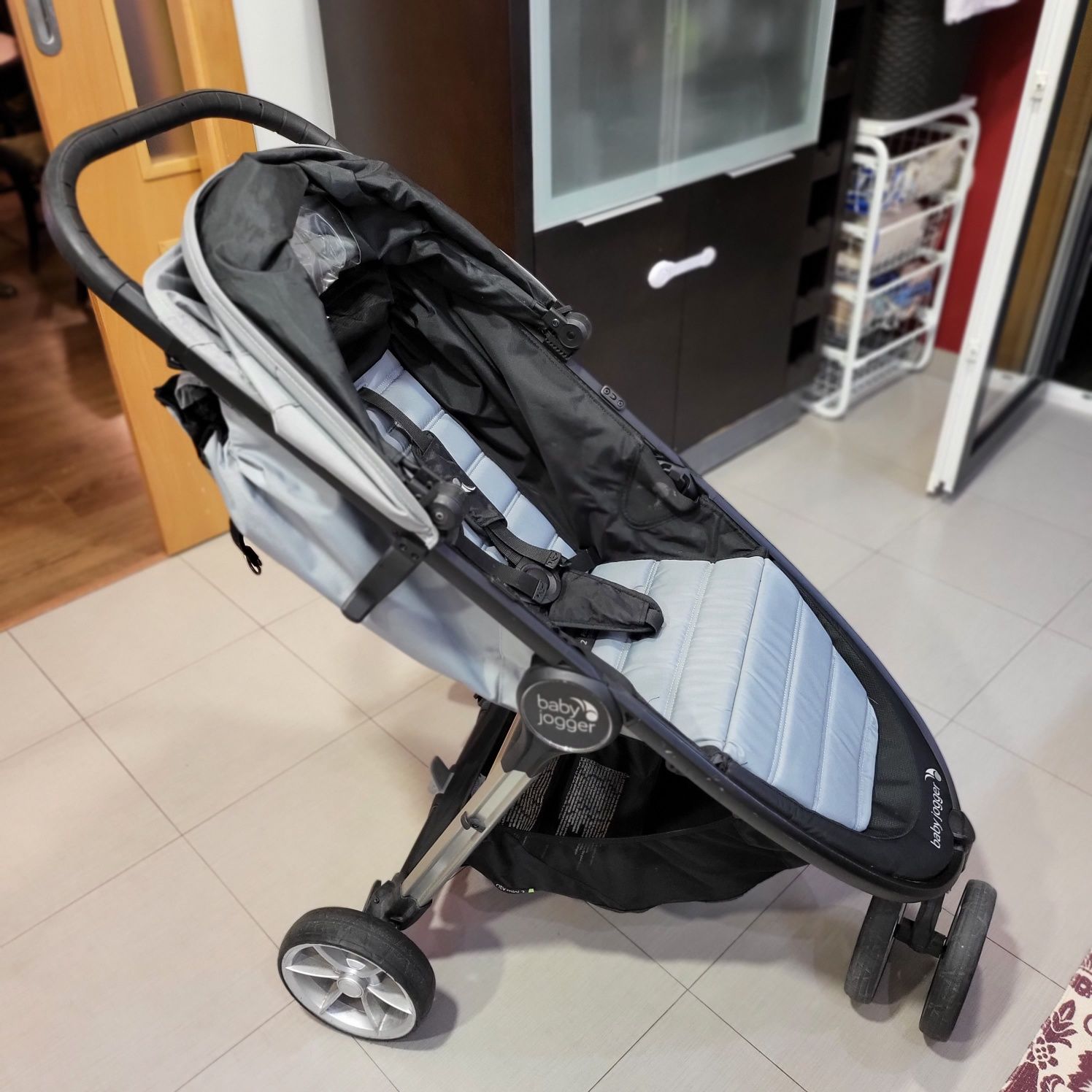 Carro de passeio Baby jogger City mini 2 - COMO NOVO