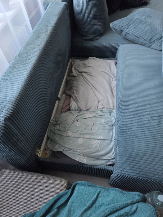 Narożnik 160na 240cm na sprężynach