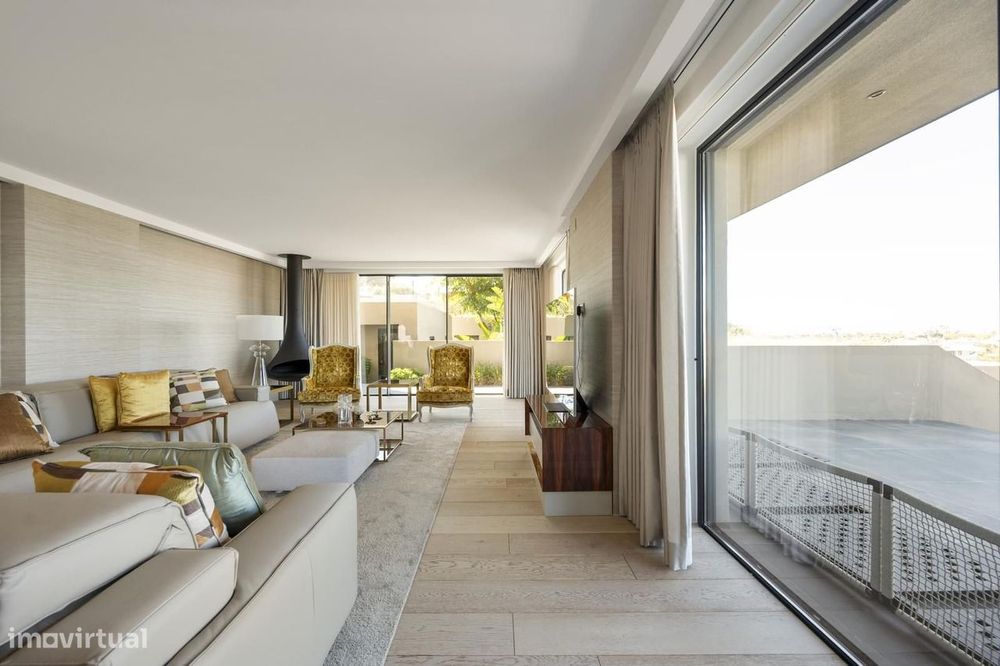 Moradia T4 com piscina, Cascais