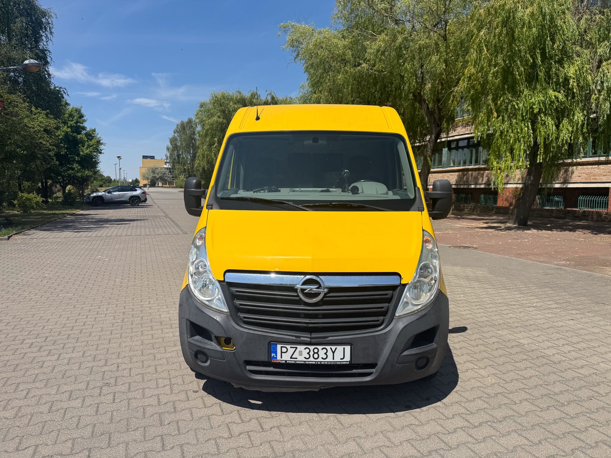 Opel Movano L2H2 2011r