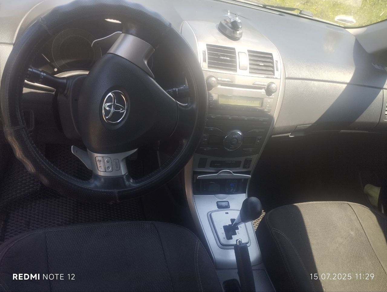 Toyota Corolla E150 1.6 / Газ-Бензин / Робот