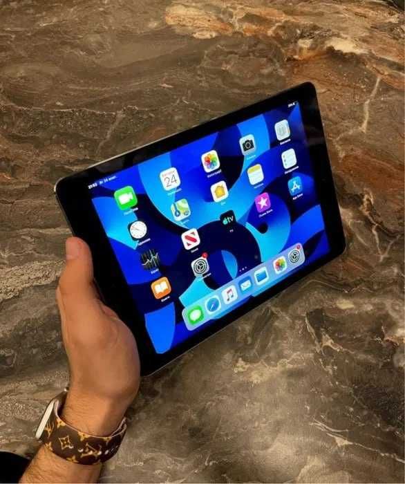 Оригінал Apple iPad 5