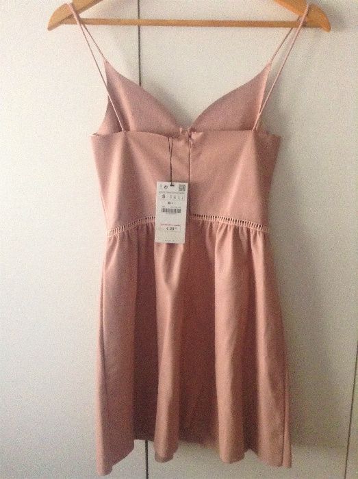 Vestido rosa zara com etiqueta