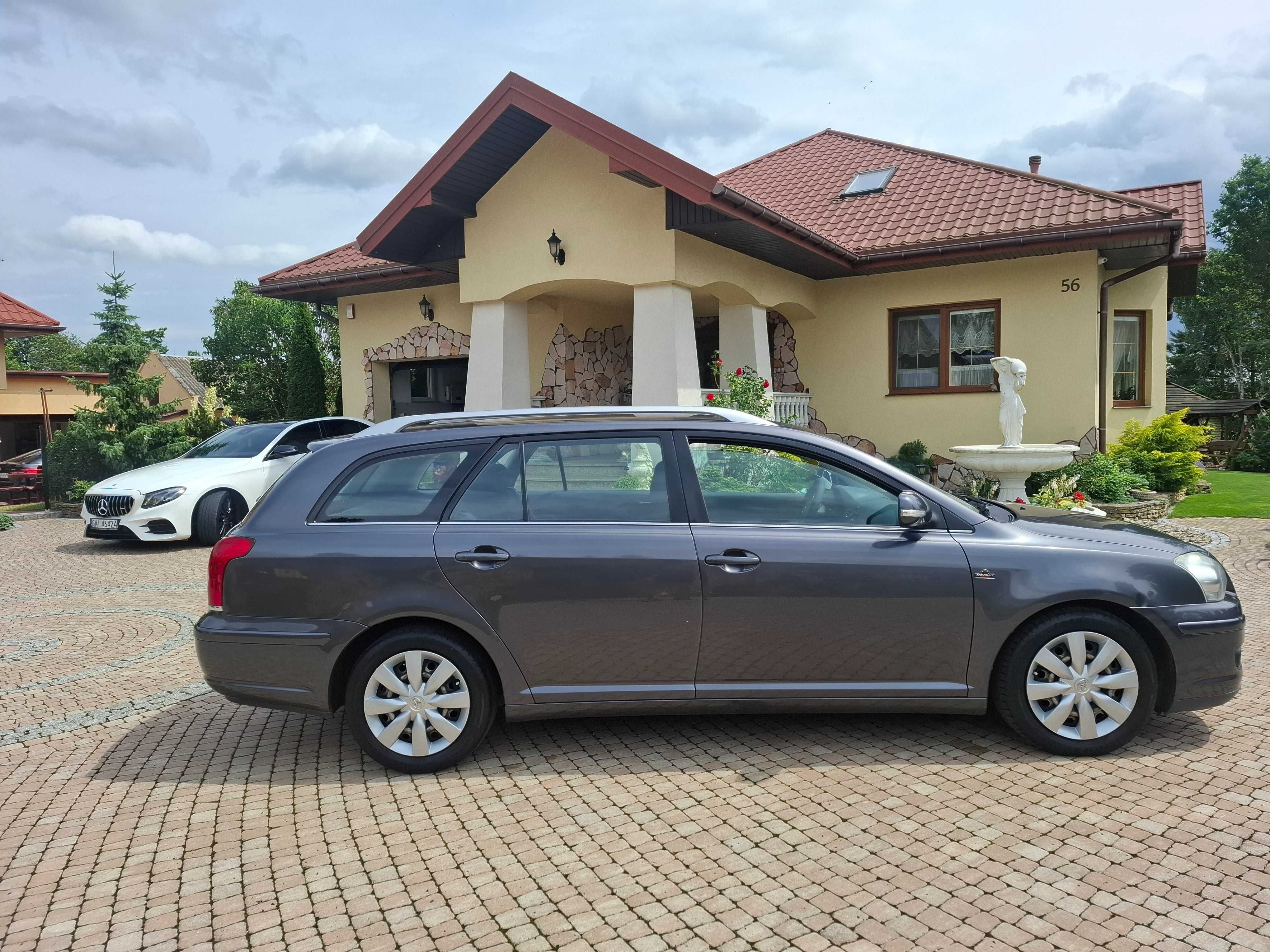 Toyota Avensis 1.8 Benzyna Bezwypadkowa