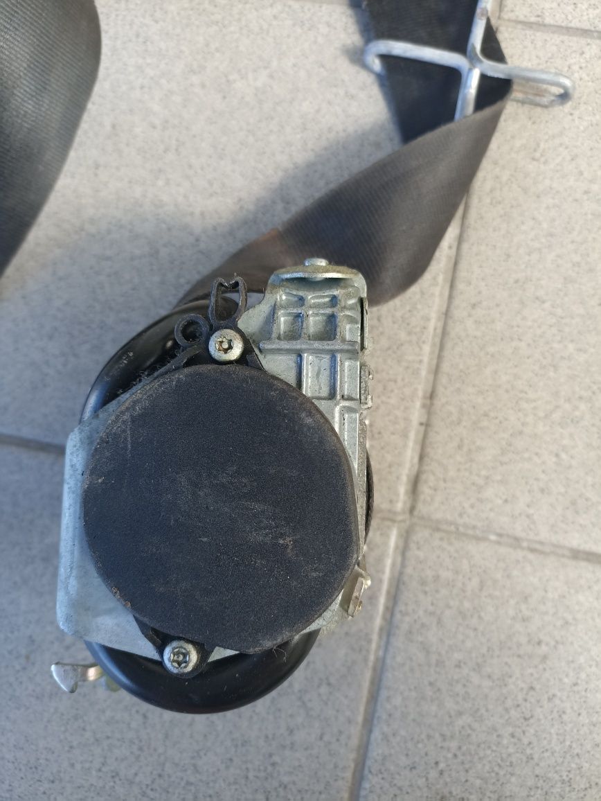 Pas bezpieczeństwa prawy przód Citroen C4 3d