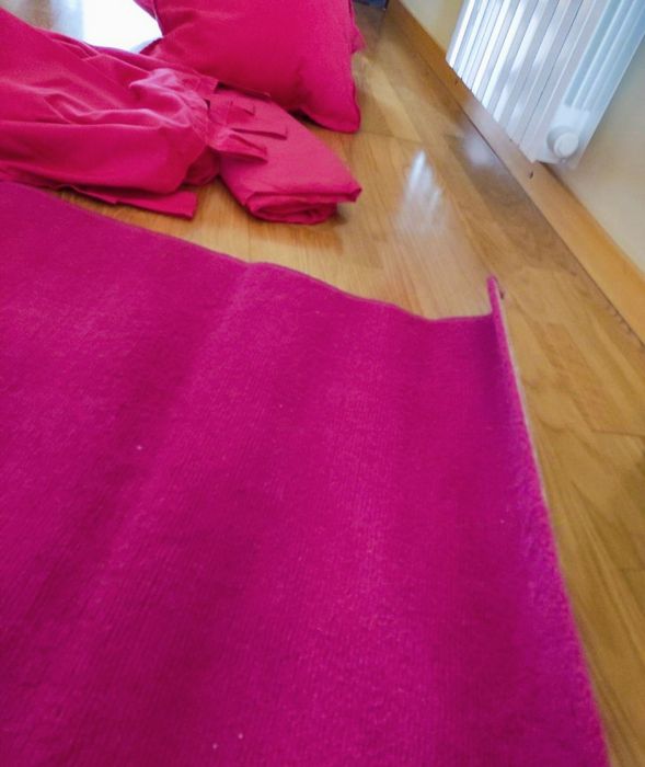 Almofadas tapetes cortinas rosa
