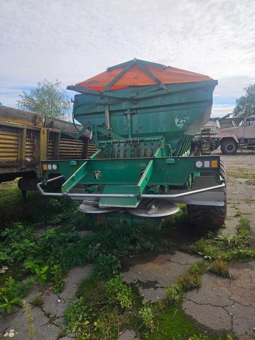 Розкидач мінеральних добрив Amazone ZG-B 5500 Super