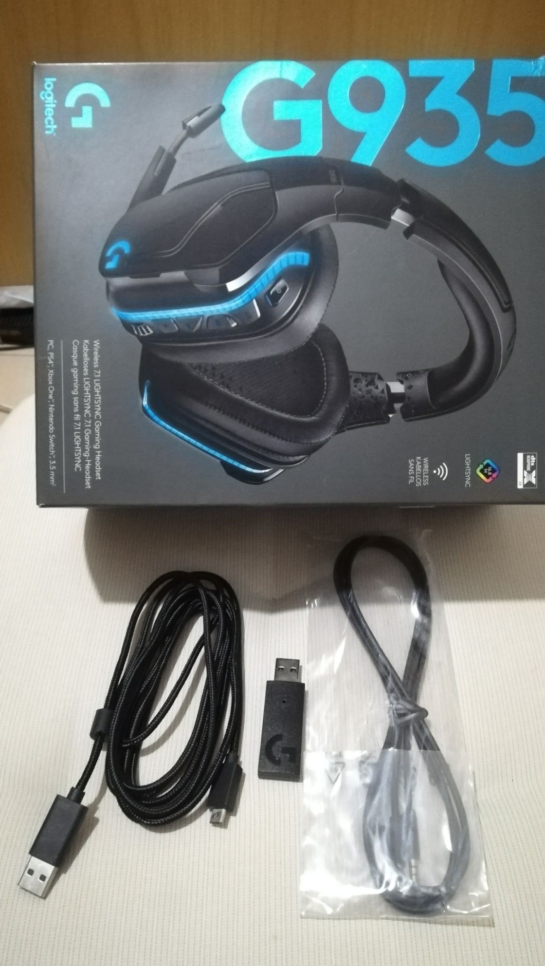 Logitech G935 wireless surround 7.1 DTS