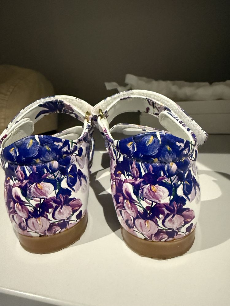 Босоножки детские Dolce & Gabbana ,оригинал.