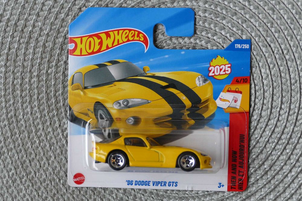 Hot Wheels autko "Resorak" '96 DODGE VIPER GTS edycja 2025r.
