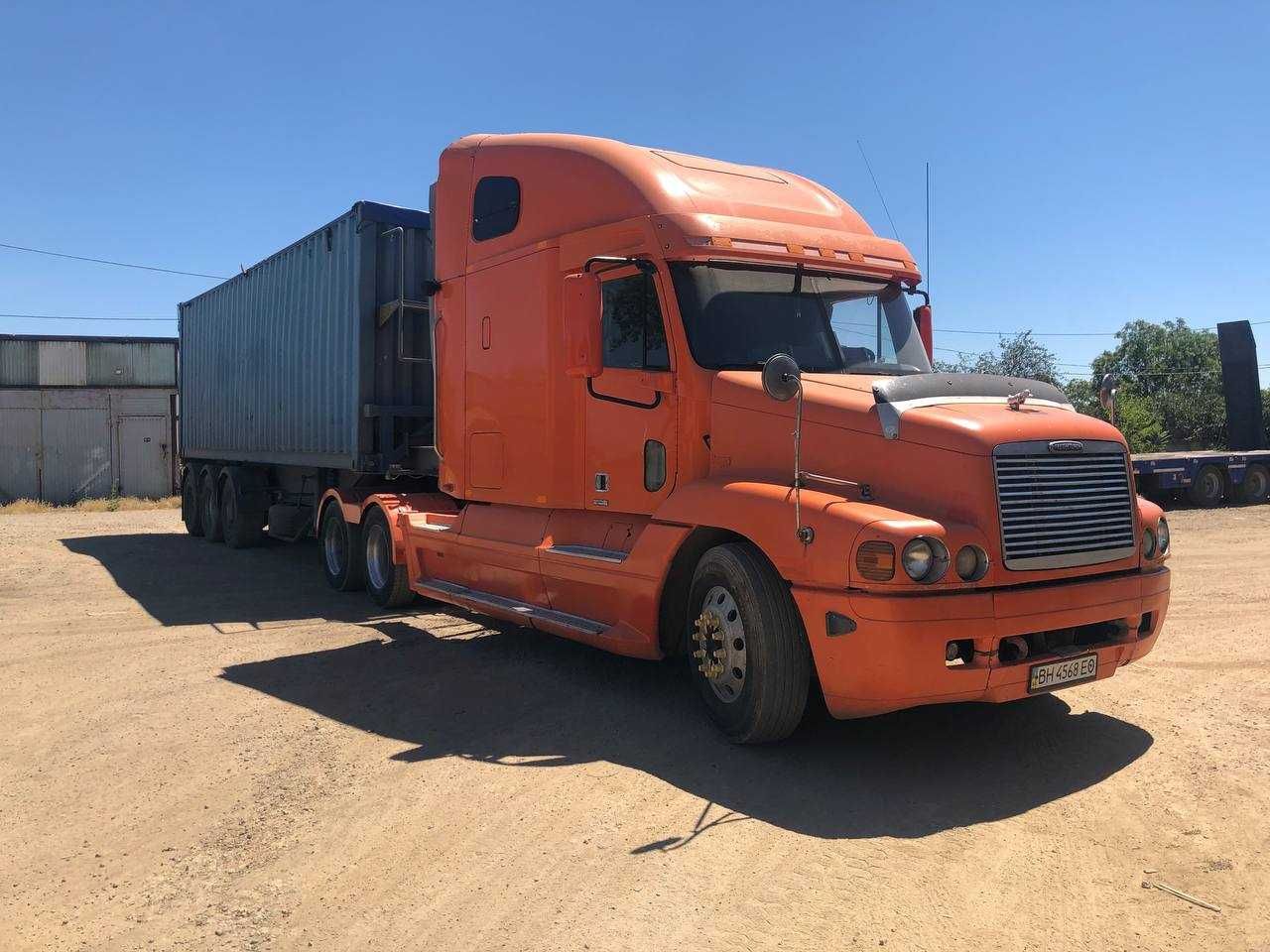 Продам  Freightliner Conventional 2002 с причепом або без