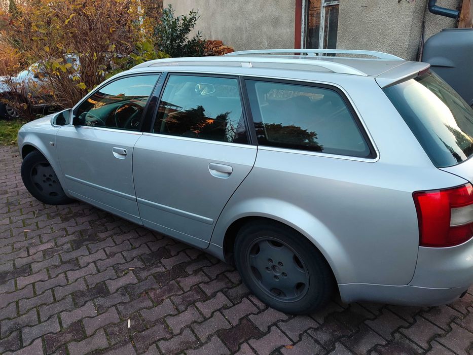 Audi A4 Avant 2,0 benzyna + gaz  2002 rok