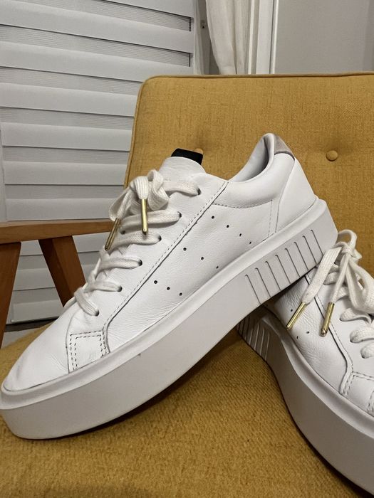 Sneakersy damskie Adidas Sleek, skóra naturalna roz. 38,5