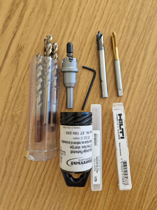 Wiertła, Gwintowniki, Otwornica DeWalt Hilti G25 Format