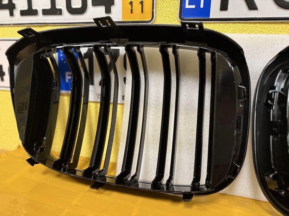 Решітка радіатора ніздрі BMW X3 X4 G01 G02 2018-2021 чорний глянець