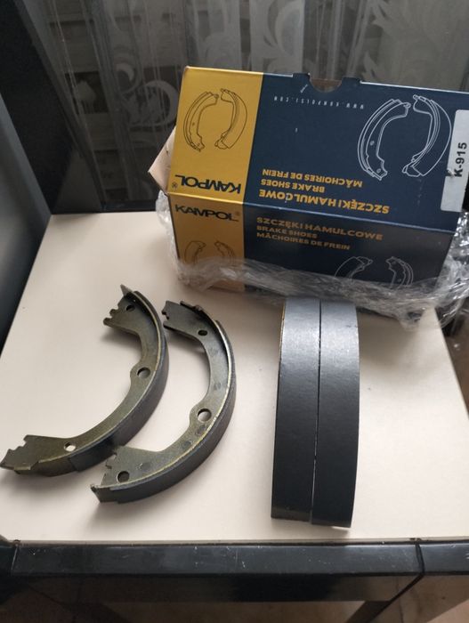 Продам колодки ручного (стоячого) гальма до Хюндай Сантафе-3