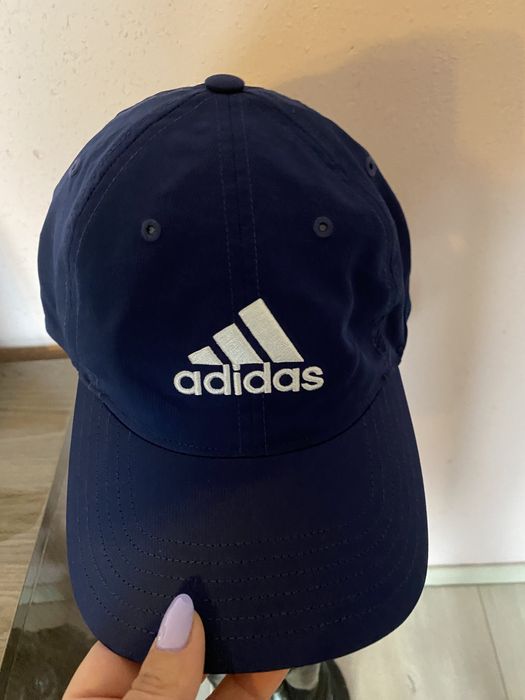 Nowa grantowa czapka adidas