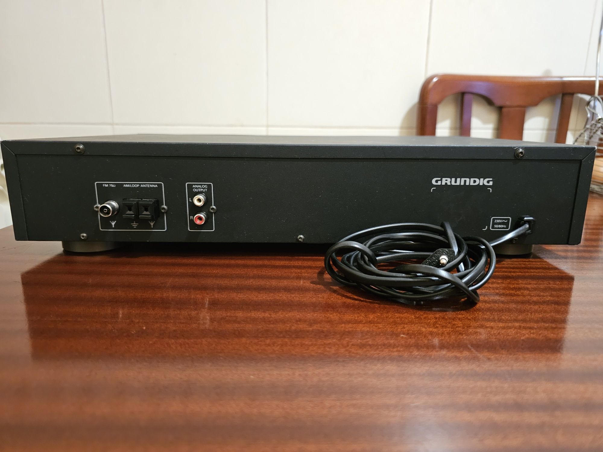Grundig Tuner T 22 RDS Fine Arts