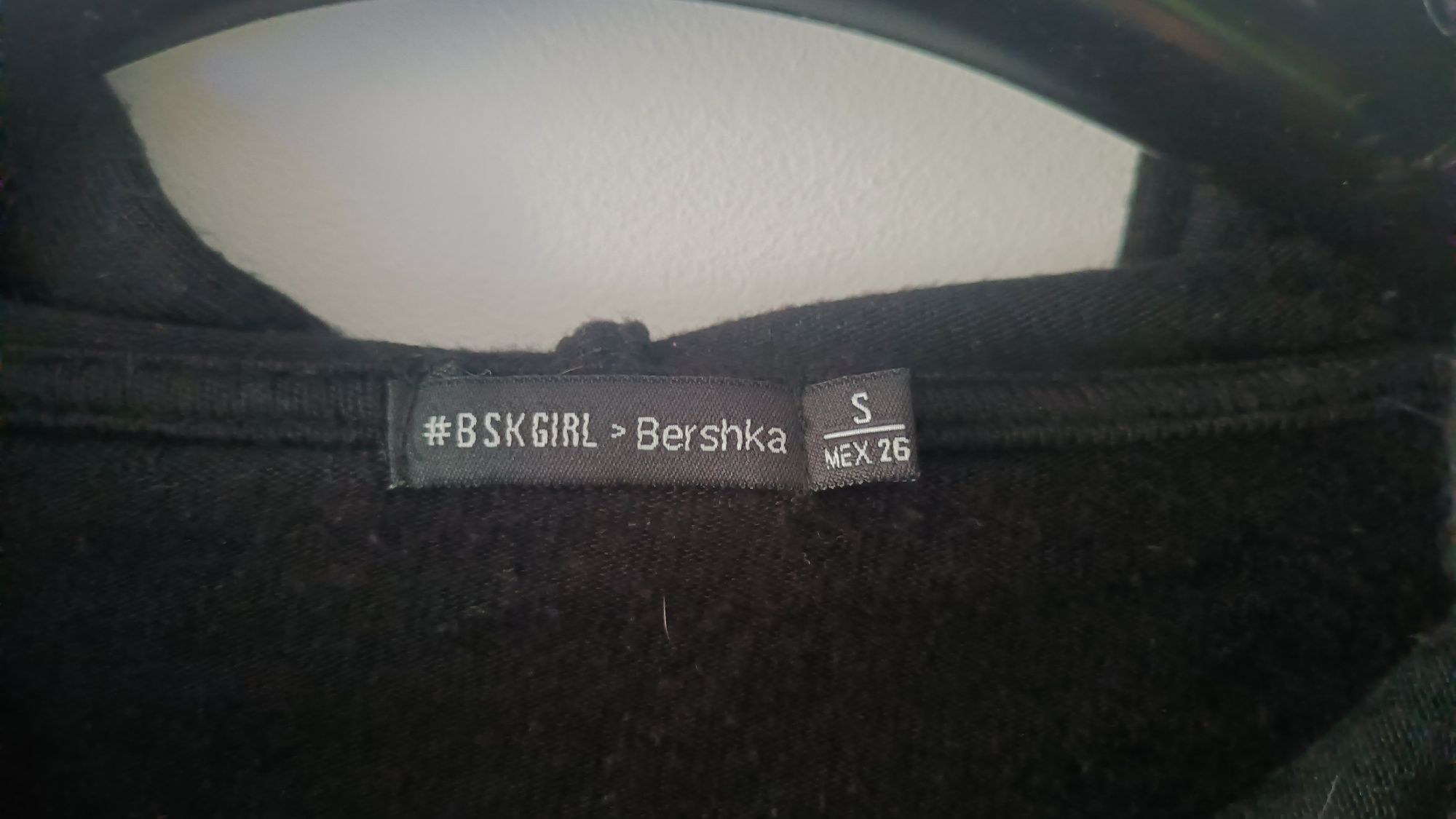 Bluzka bez rękawów z kapturem 36 Berska