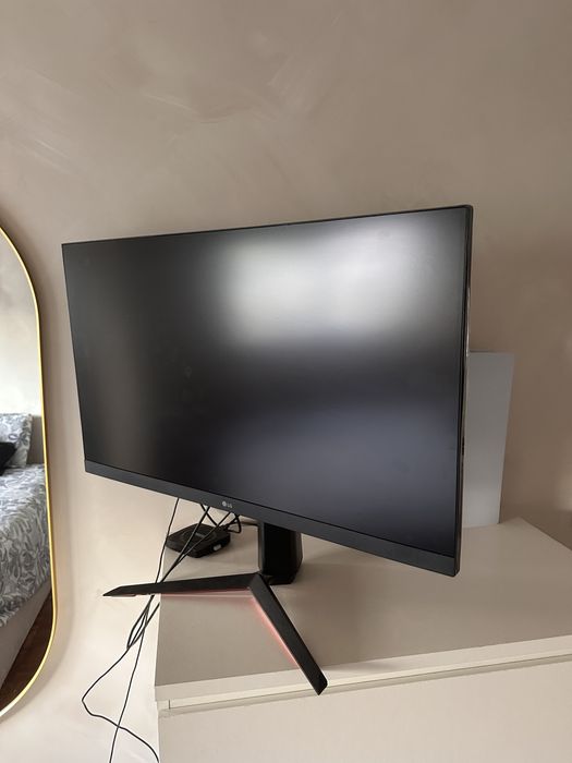 Monitor Gaming LG UltraGear 32GN650-B (31.5’’ - 1’ms - 165 Hz - AMD