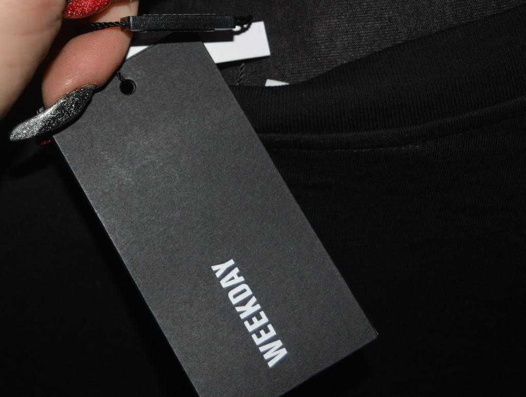 Wielka koszulka oversize Weekday XL