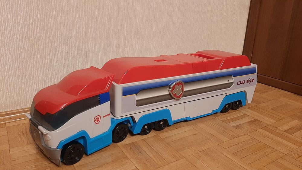 Duży patrolowiec pojazd  psi patrol paw patrol