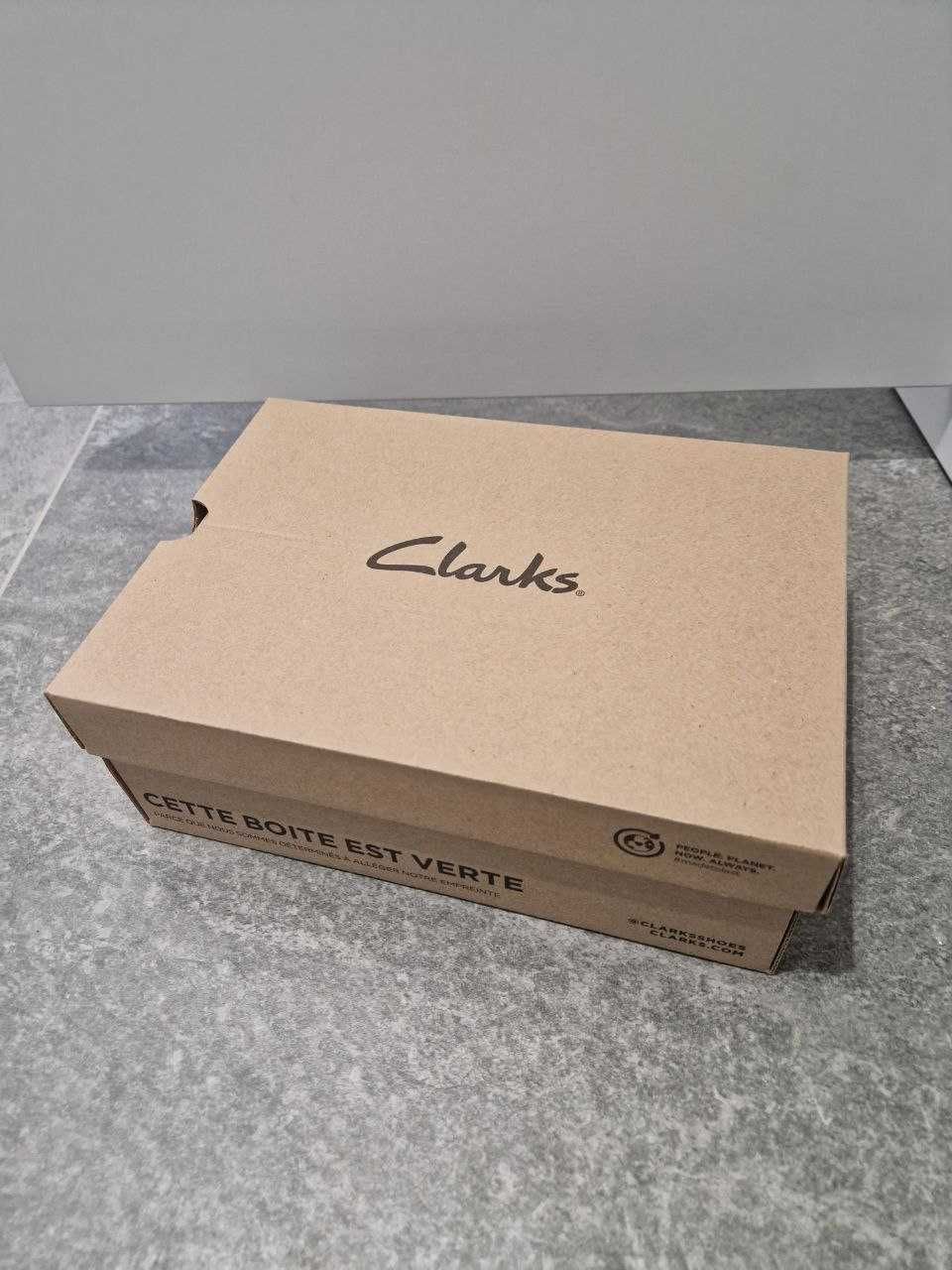 Босоніжки Clarks