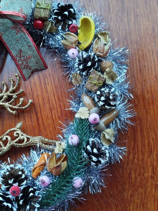 Новорічні віночки декор подарунки пробки в школу та садочок