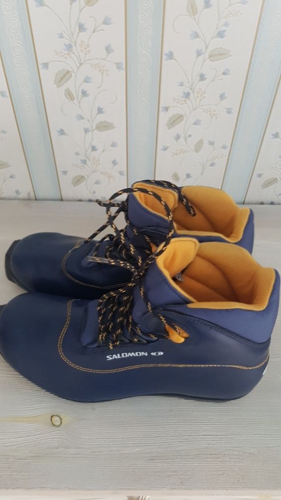 Buty narciarstwo biegowe rozm 39 Salomon