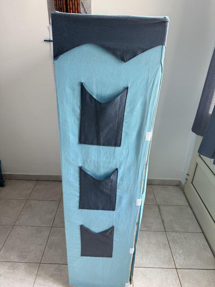 Mini roupeiro altura 1.40cm largura 90cm fundo 40cm levantar Albufeira