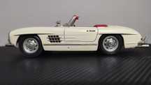 Burago 300SL ROADSTER SPIDER 1957 1/18