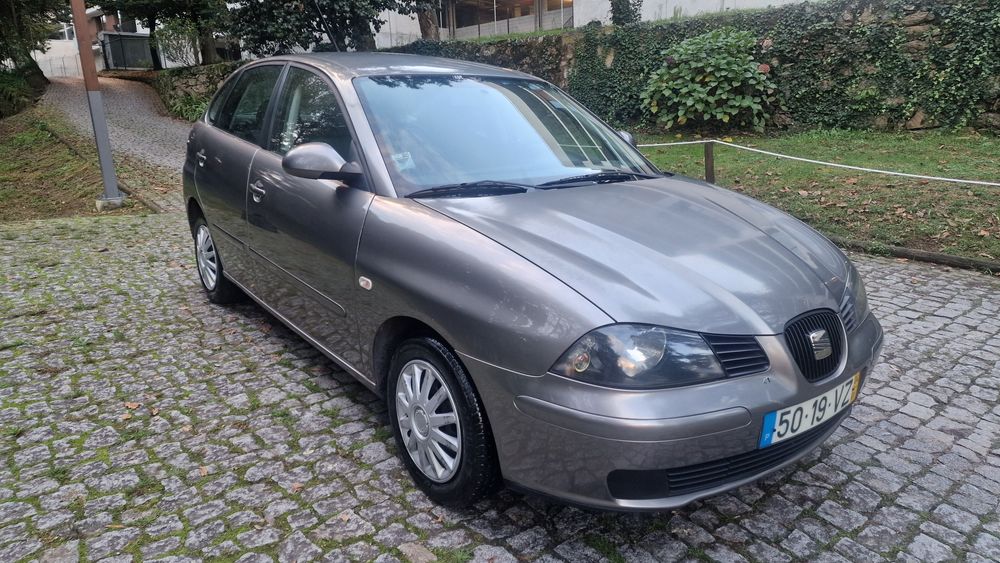 Seat ibiza 1.2 12V 70Cv gasolina
Ano 2004/01 Nacional