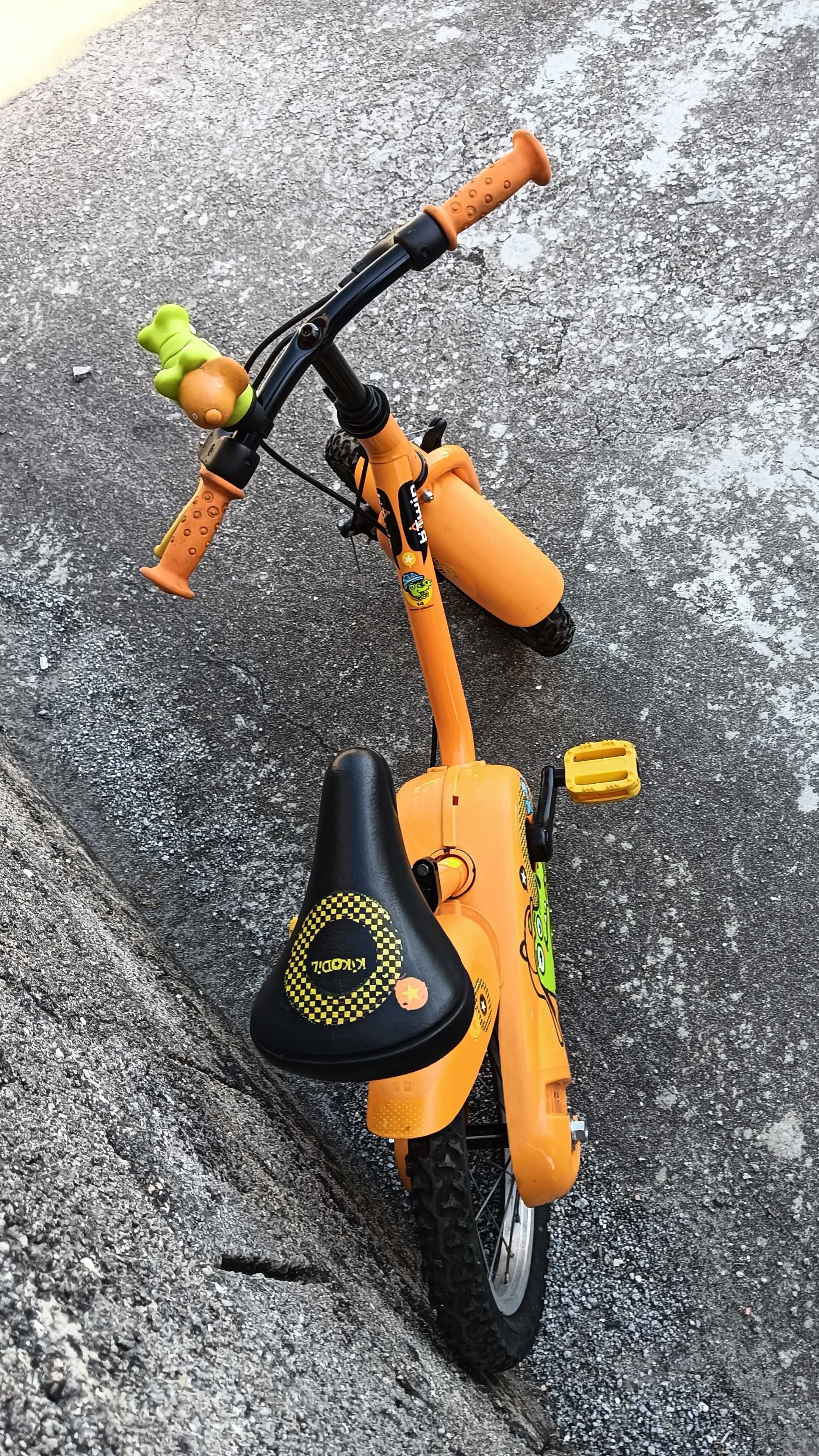 BICICLETA DE CRIANÇA semi-nova RODA 14