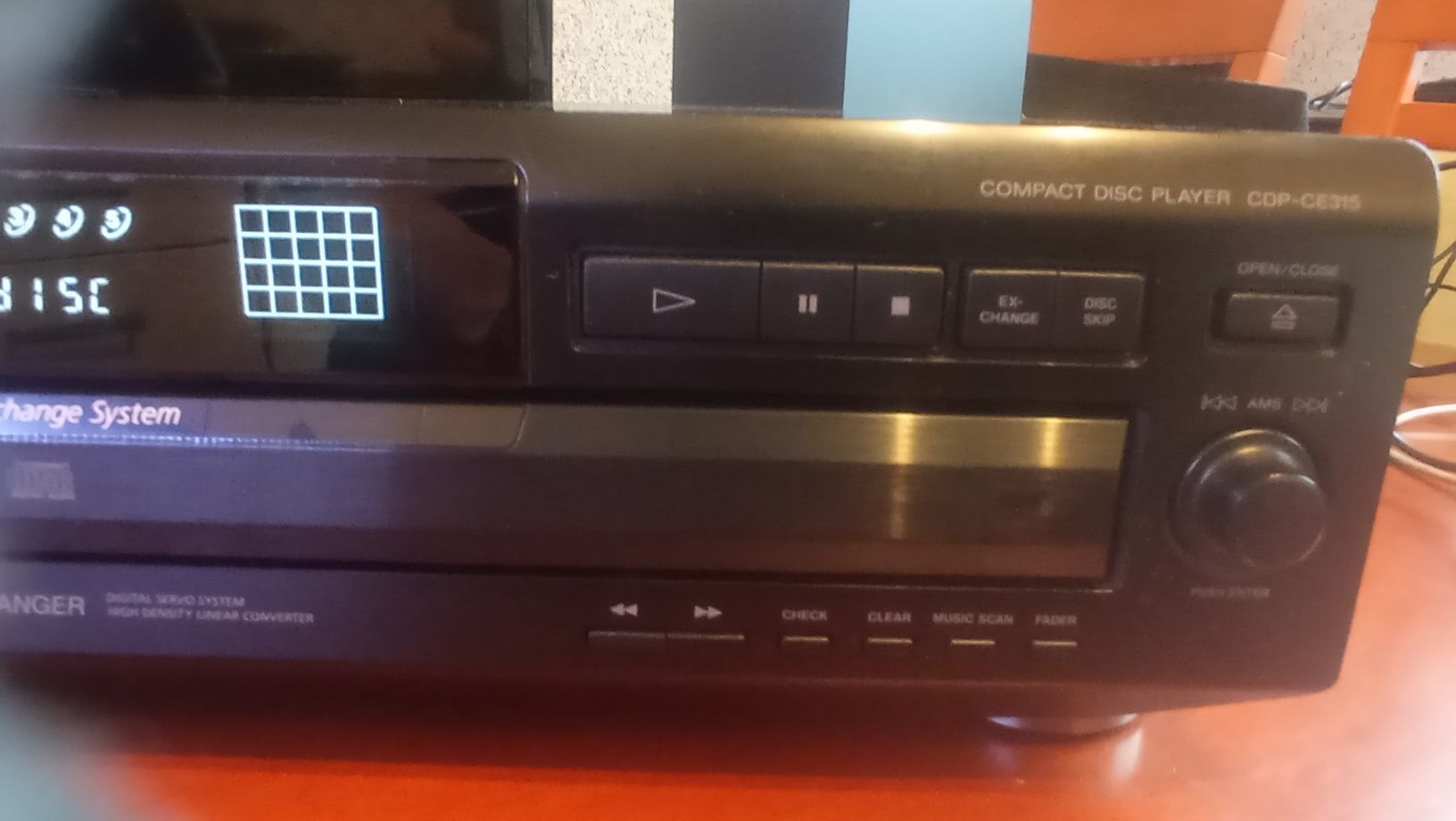 Zmieniarka odtwarzacz CD Sony CDP-CE315