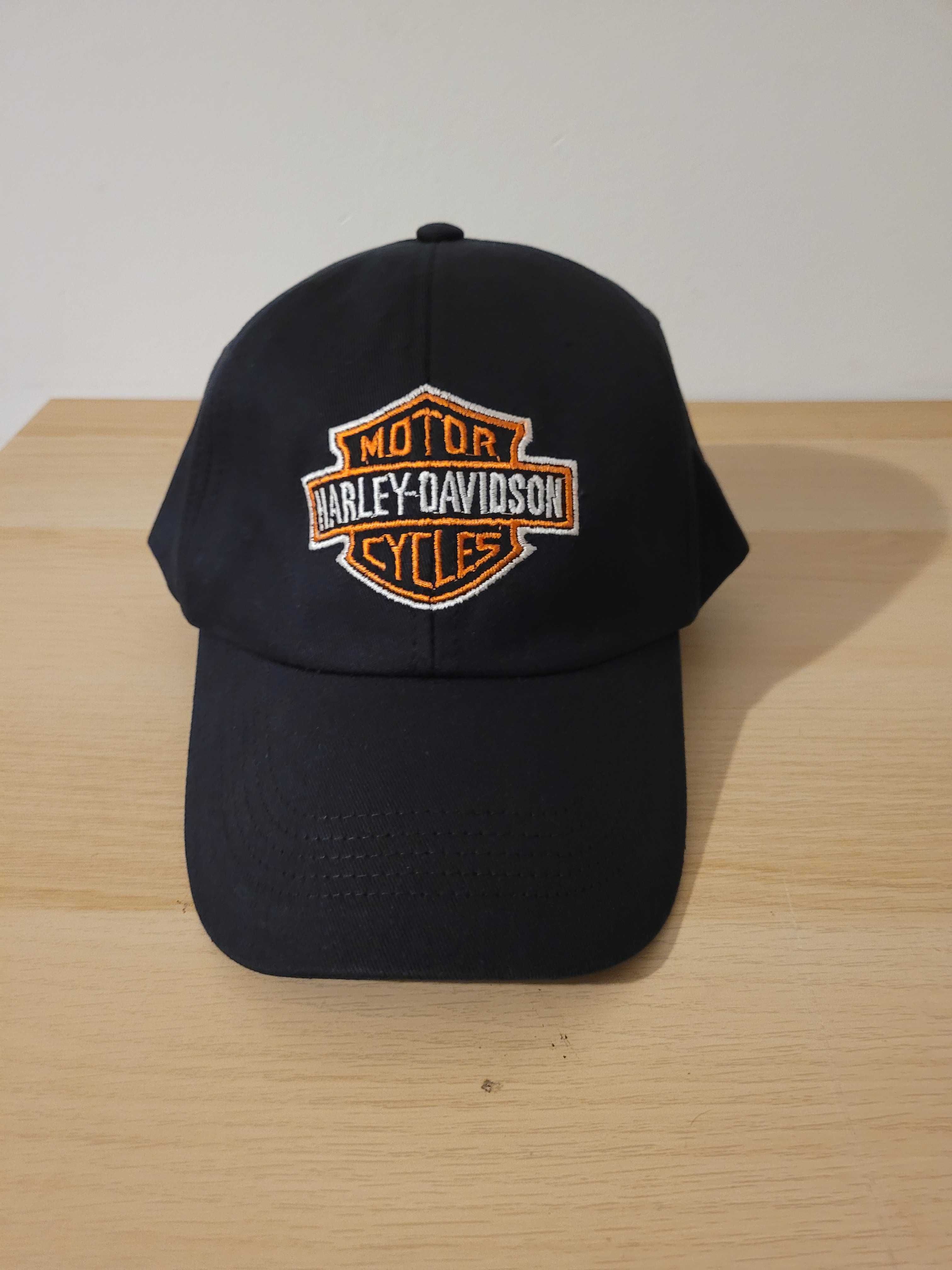 Czarna czapka z daszkiem harley davidson