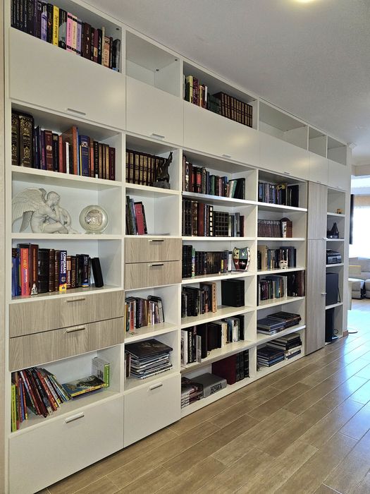 ПРЕСТИЖ ХОЛЛ. ЦЕНТР 4 ком.  210 м.