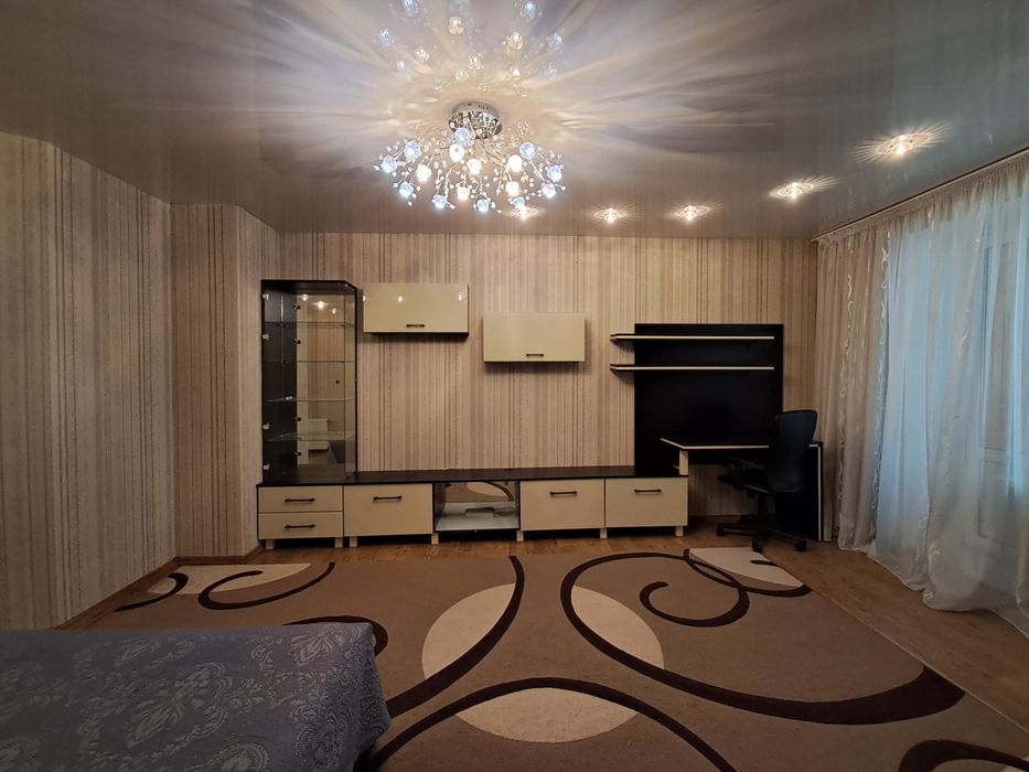 Продам з ремонтом 2-кім.кв по Пр. Миру  (ЗАЗ)