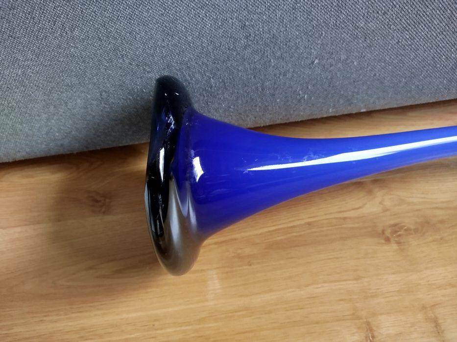 Wazon niebieski wysoki 82 cm uszkodzony