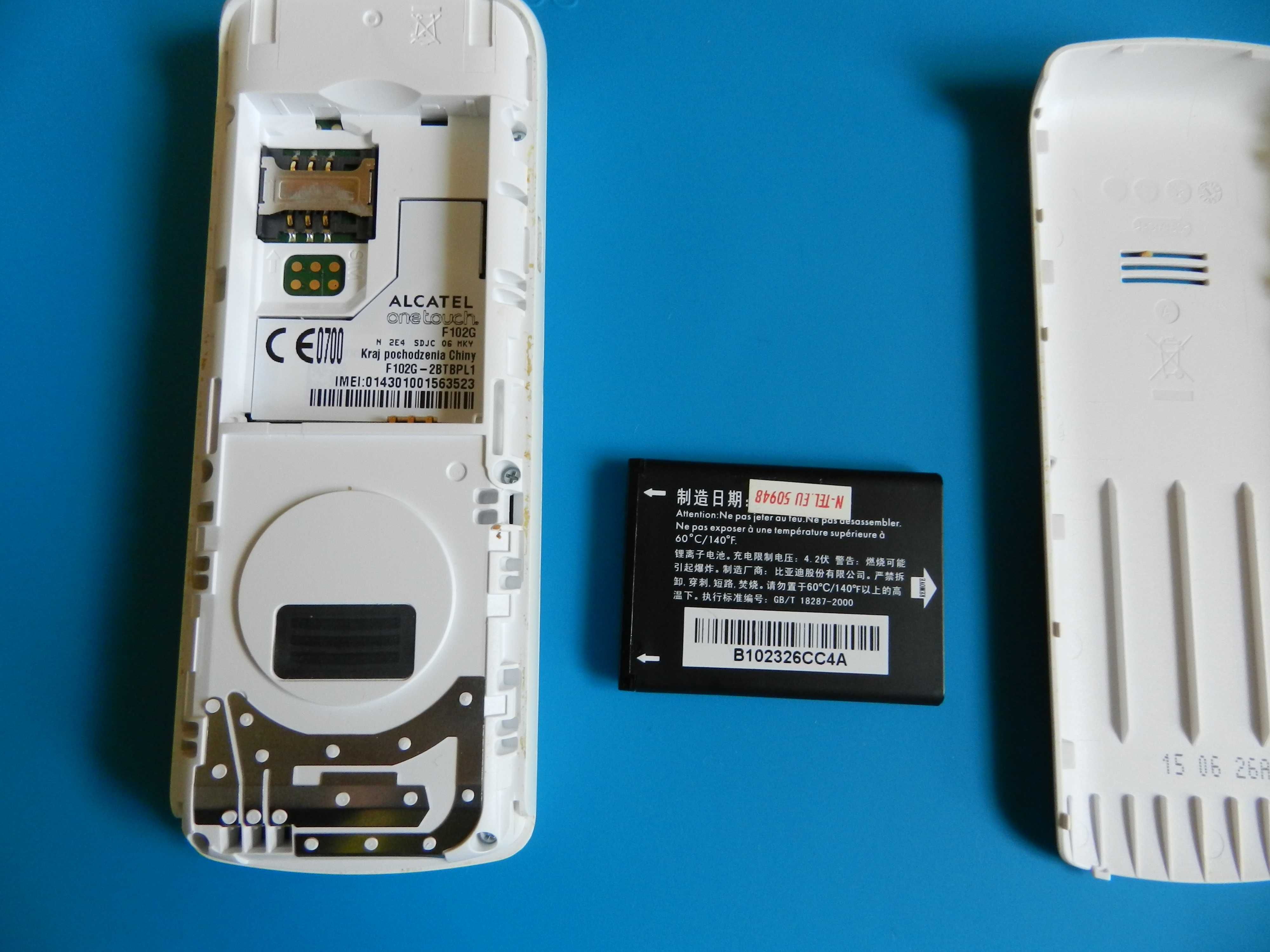 Telefon ALCATEL F102G.