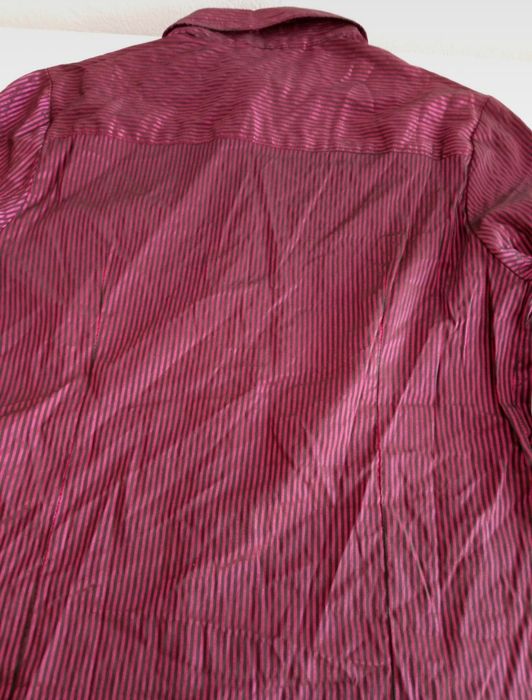 Camisas/Camiseiros em tons metalizados, elegantes e discretos - L