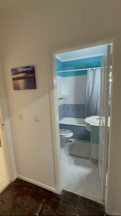QUARTO casal Tapada das Mercês 8 min. da estação